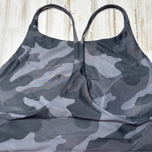 Old Navy Active Powersoft Long Line Sports Bra Top Plus Size 2X Black Camo - Picture 13 of 14